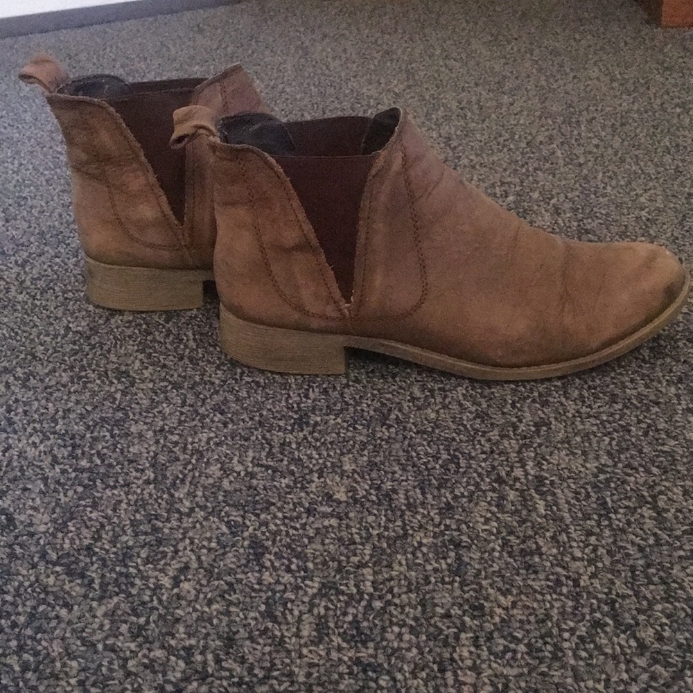Steve Madden Chelsea Boots